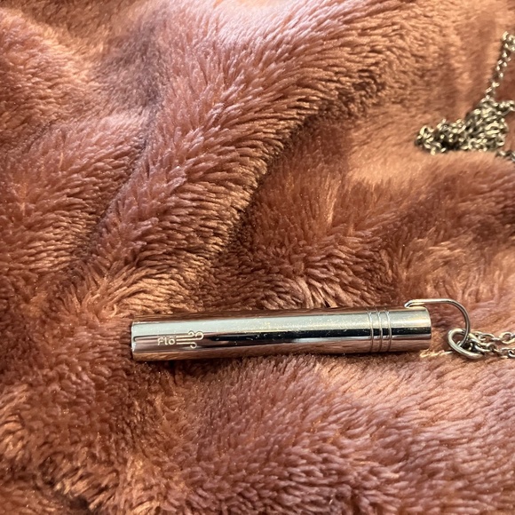 flo Anxiety Whistle - Picture 1 of 2